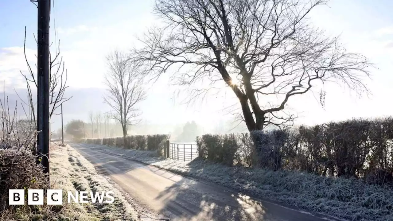 Weather warning for snow and ice issued in Northern Ireland