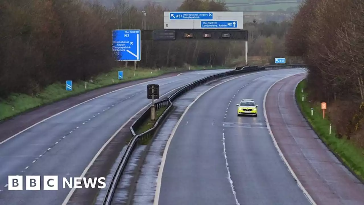 M2 motorway southbound closed by four-vehicle crash