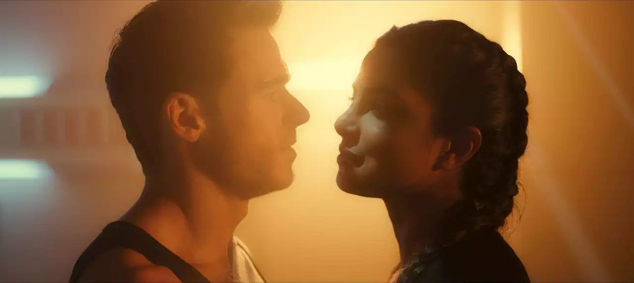 Priyanka Chopra Jonas & Richard Madden on 'Citadel,' the Huge Action Sequences, and Making a Globe-Spanning Spy Series