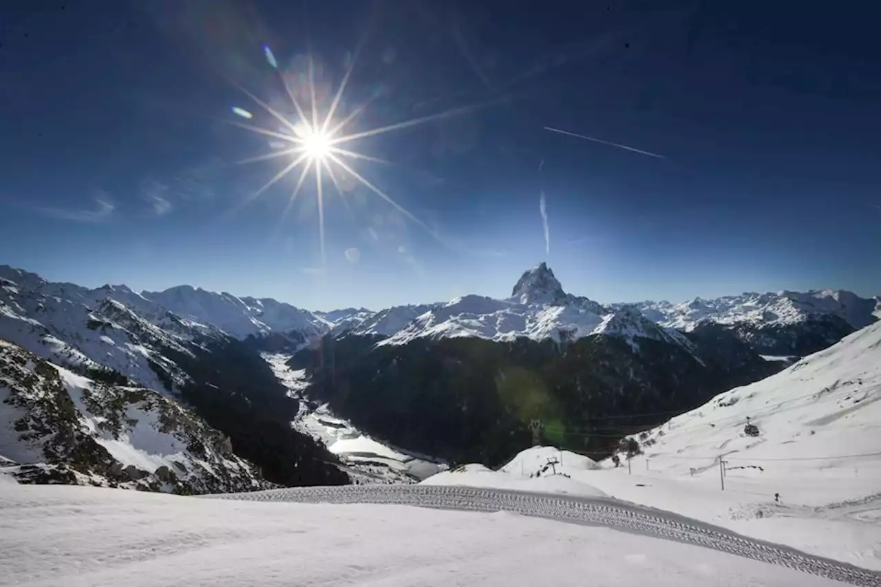 Pyrénées : pas moins de sept skieurs hélitreuillés en 48 heures au Pic du Midi