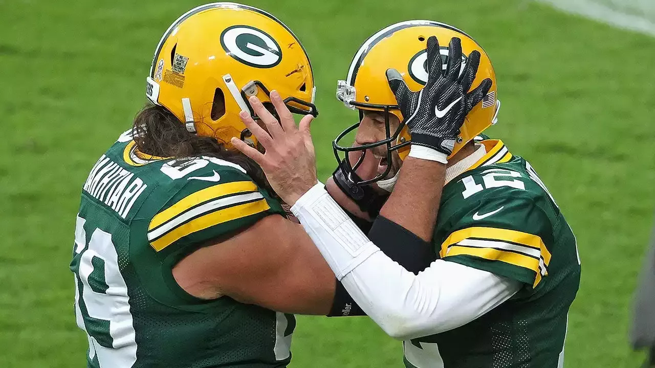 Packers' David Bakhtiari slams Jimmy Kimmel after comedian claims Aaron  Rodgers is a 'tinfoil-hatter'