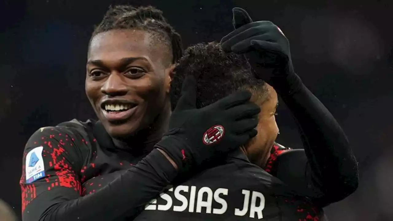 Milan appeso a Leao. A Londra deve essere la sua serata. Ma intanto Mendes...