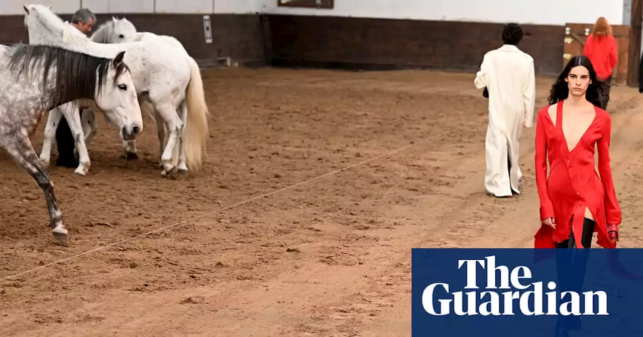 ‘My clothes haven’t killed anything’: Stella McCartney says it with horses on Paris runway