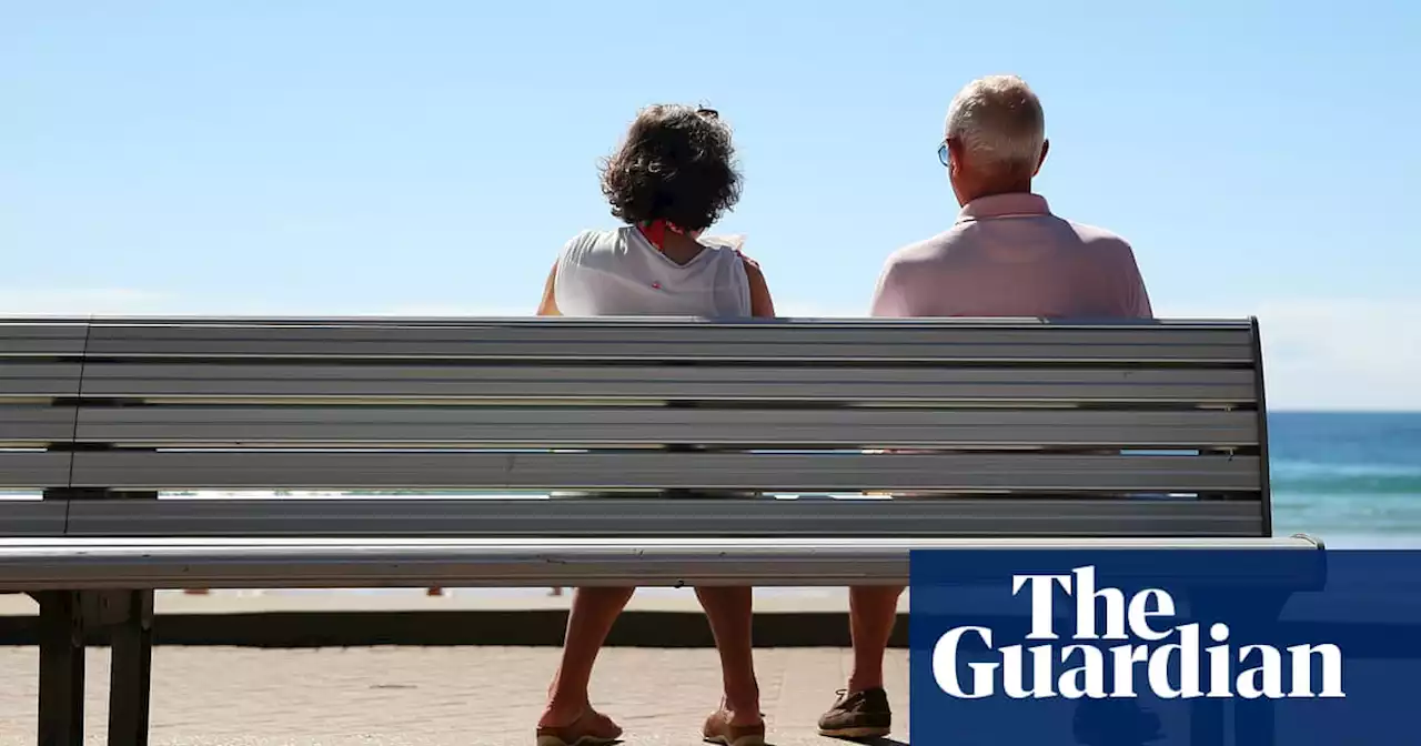 Super changes could affect 10% of people in 30 years, Labor reveals