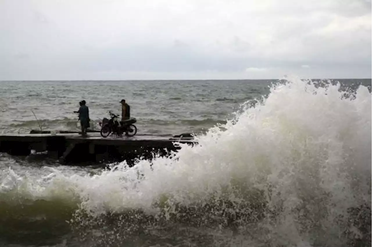 BMKG Minta Masyarakat Pesisir Waspada Gelombang Tinggi Pada 7-8 Maret