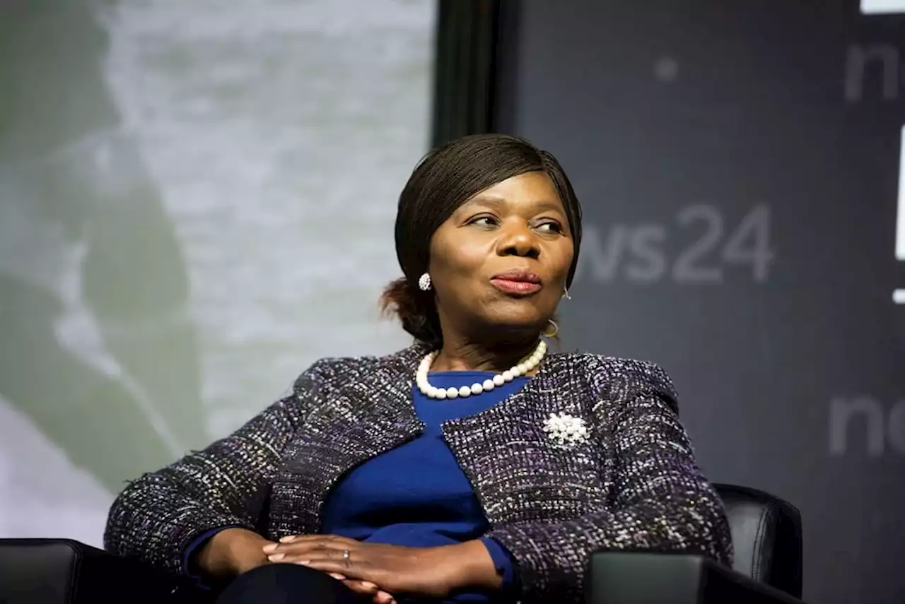 Madonsela says Mpofu wastes taxpayers' money with irrelevant questions | News24