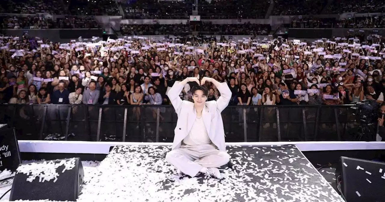 Song Kang tears up in fan meet after showered by Pinoy love: 'You give me so much energy'