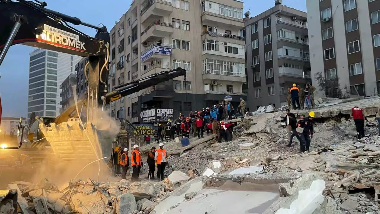 Australians impacted by Türkiye-Syria quakes may experience 'secondary trauma,' expert warns