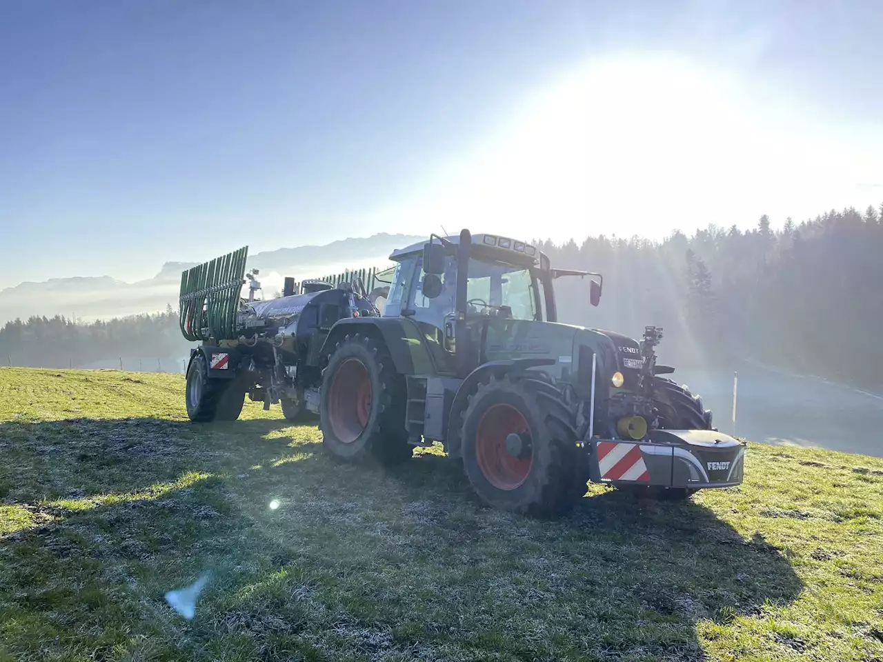 Von früh morgens bis spät abends - Schweizer Bauer