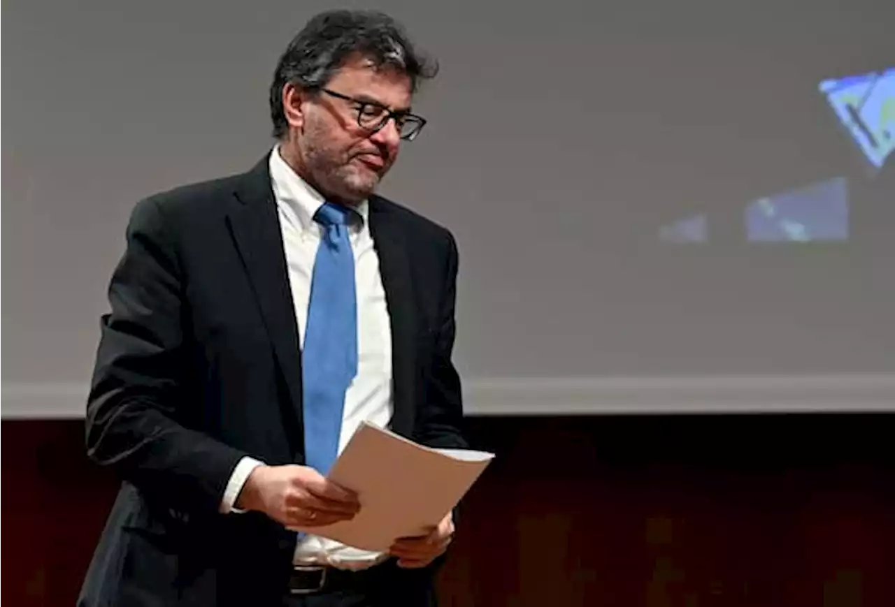 Rialzo tassi Bce, Giorgetti: 'Problema serio per il bilancio italiano'