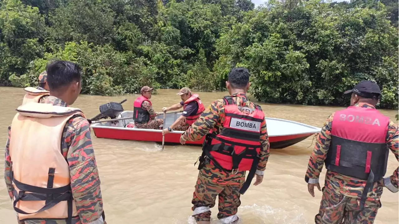 Floods: Search mounted for missing woman feared drowned in Johor