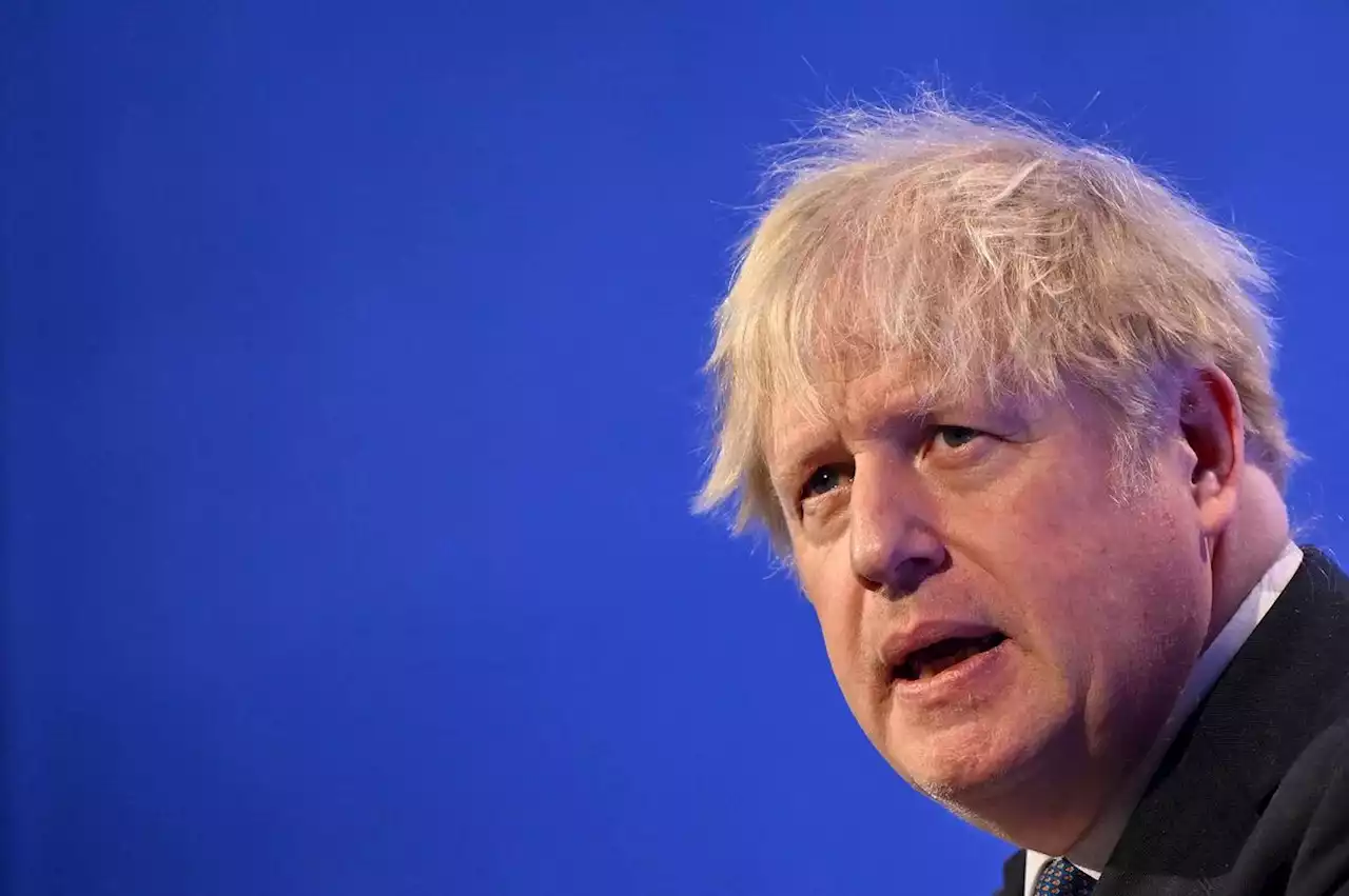 Boris Johnson souhaite anoblir son père, « scandaleux » et « ridicule » dénonce l’opposition