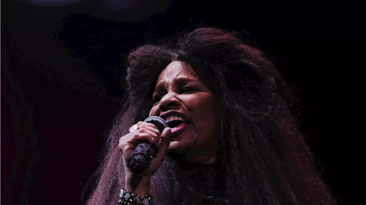 Chaka Khan Apologizes for Tantrum After Being Named Only 29th Best Singer of All Time