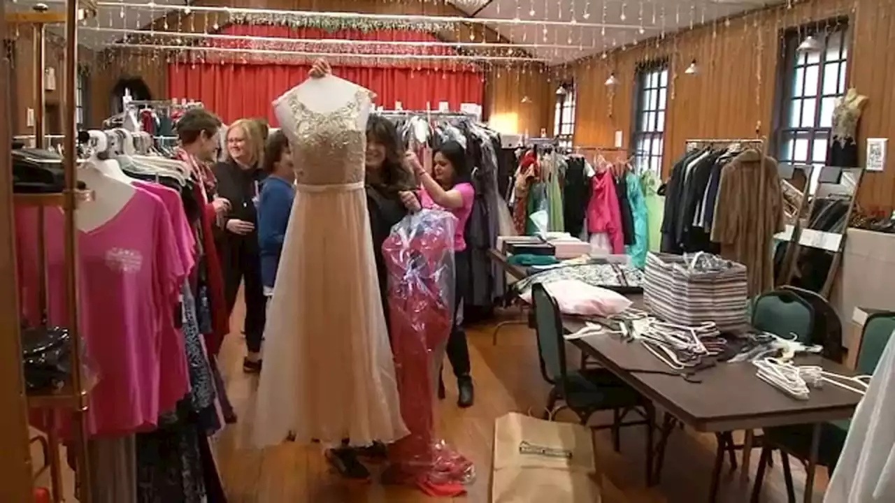 Rutherford community helps teen girls get prom dresses, shoes, jewelry for free