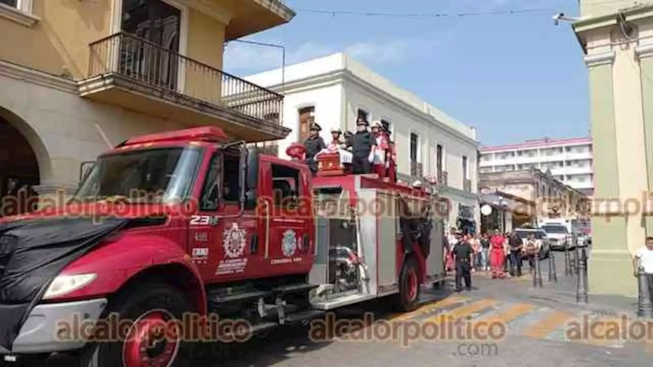 Despiden con honores a Adriana, bombera de Córdoba