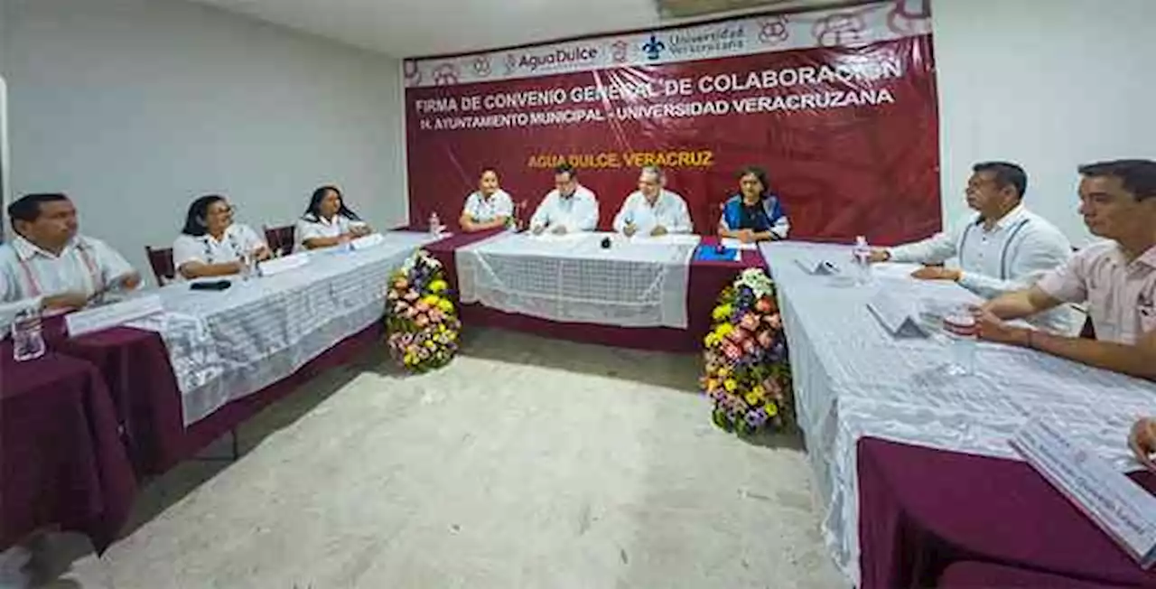 UV firma convenio con Agua Dulce; proyectan nuevo campus