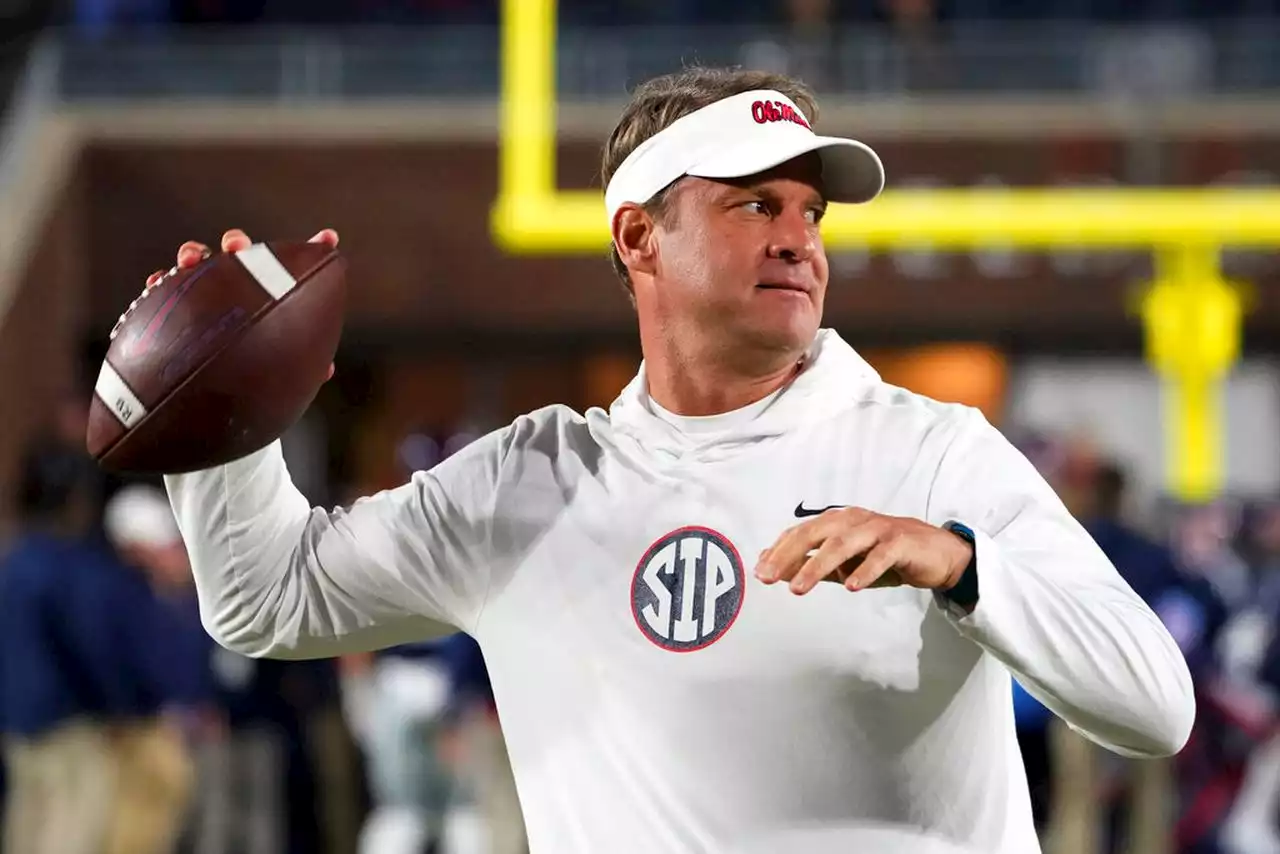 Ex-Ole Miss players recall 'mind clutter' of Lane Kiffin-to-Auburn speculation