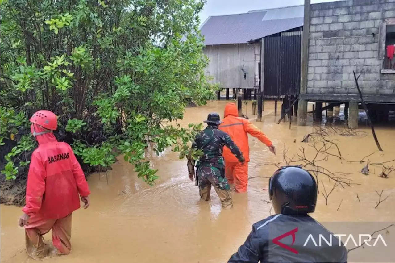 27 rumah tertimbun tanah longsor di Pulau Serasan Natuna