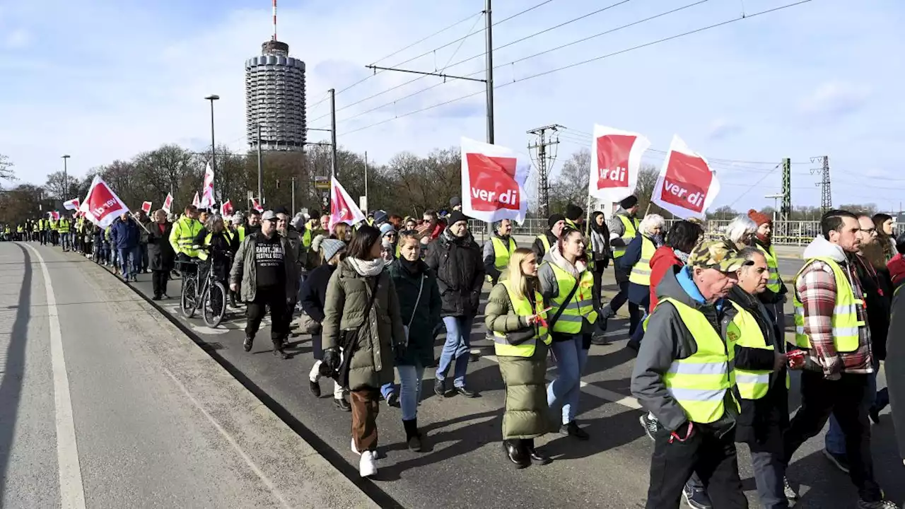 Streik im öffentlichen Dienst: 'Wir sind unverzichtbar, jetzt seid ihr dran'