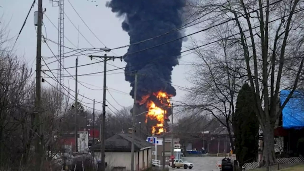 Experts debunk social media posts about Ohio train pollution | CBC News