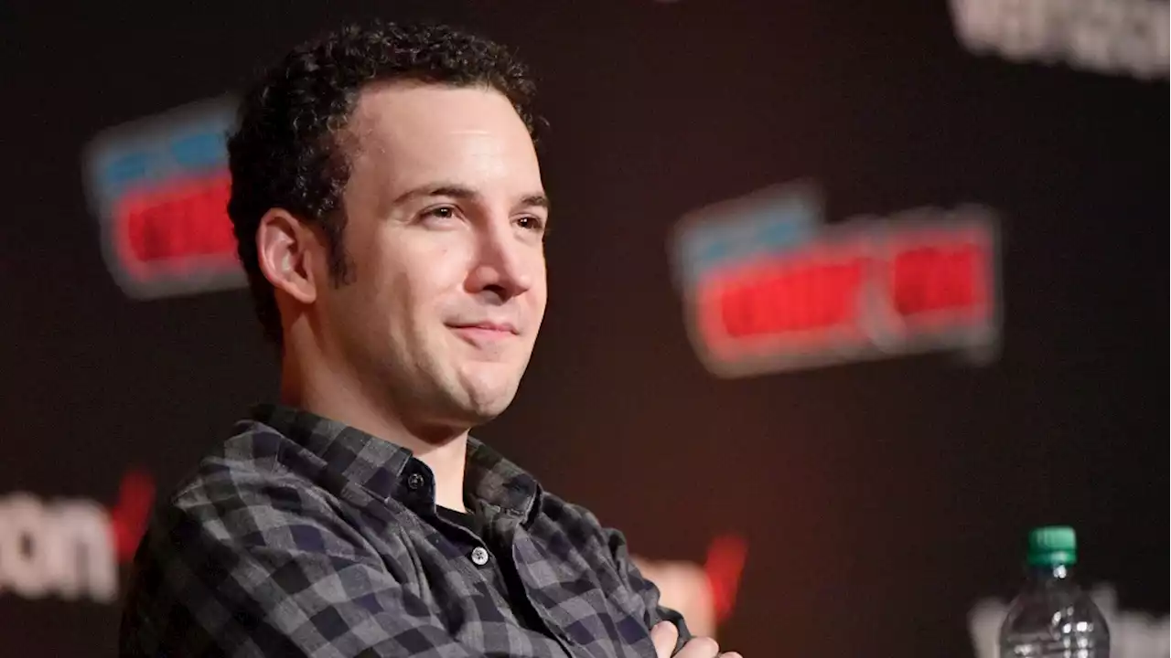 Former 'Boy Meets World' star Ben Savage to run for U.S. Congress