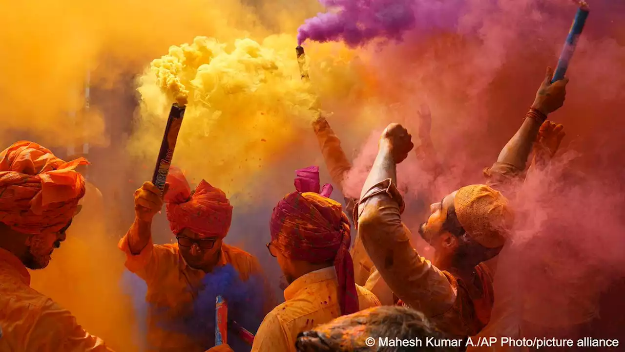 Fünf Fakten über Holi, das Fest der Farben | DW | 07.03.2023