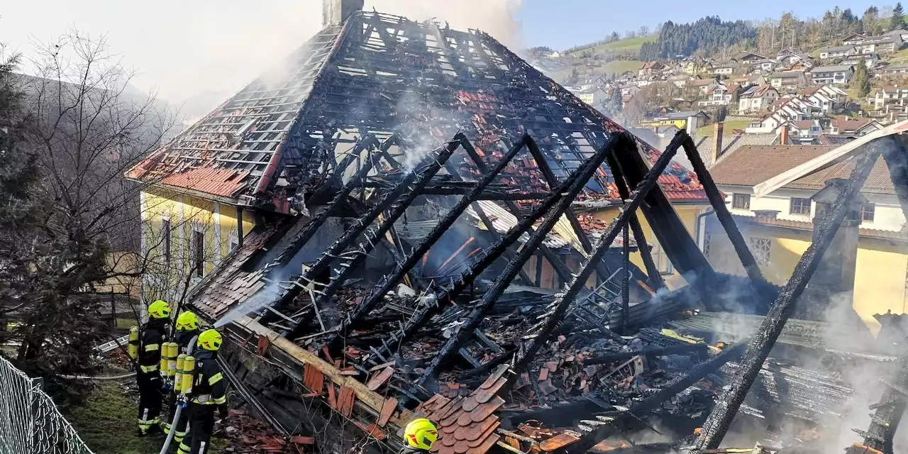 Großbrand! Eingeschaltete Herdplatte zerstörte Haus