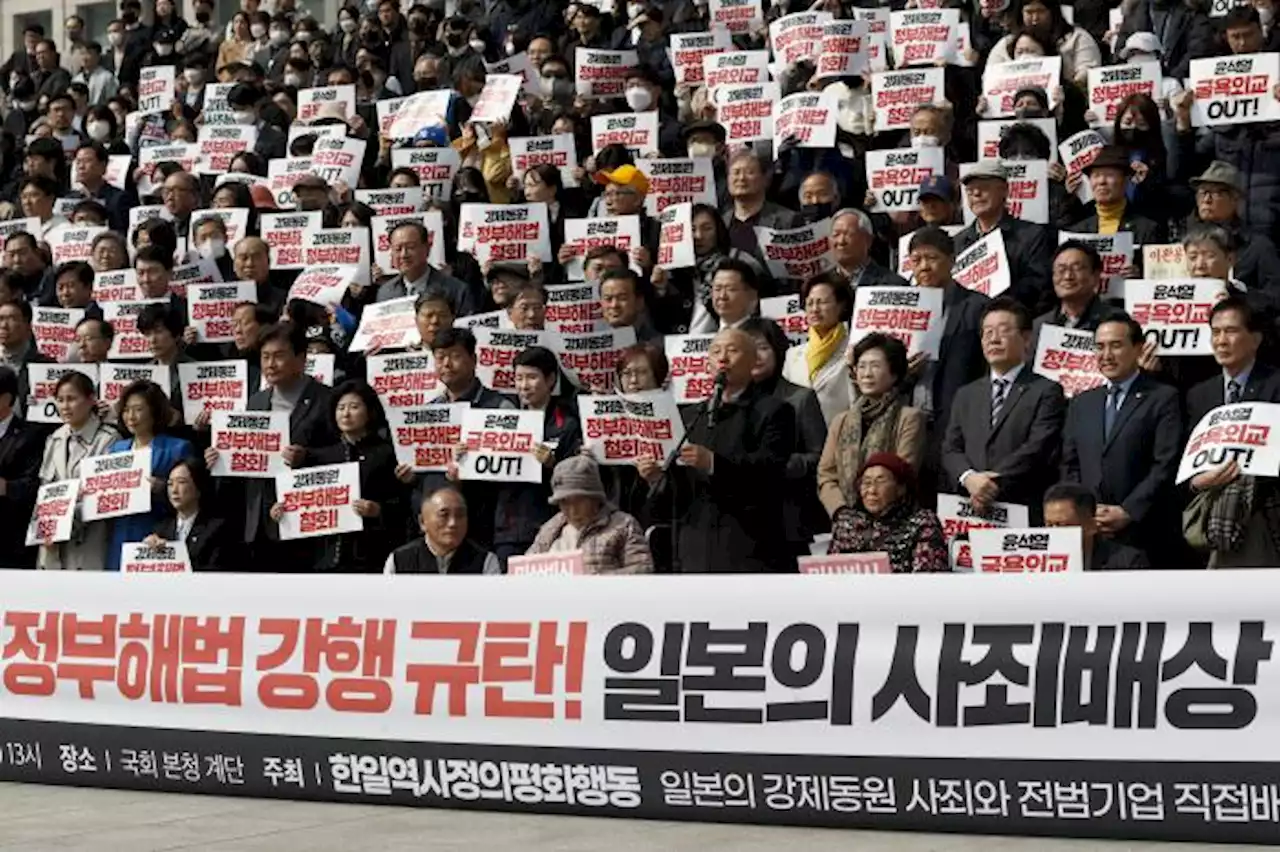 [강제동원 ‘3자 변제’ 후폭풍] ‘1원도 못 낸다’ 일본 논리 따르고도…사과는커녕 경제보복도 못 풀어