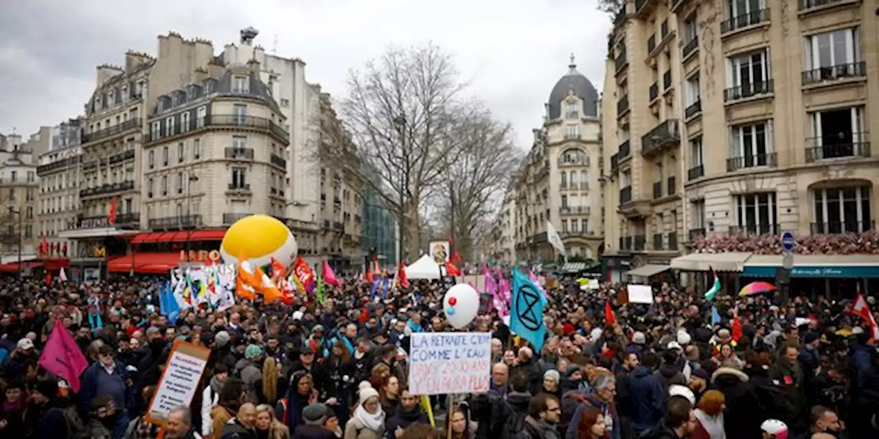 Retraites : l'examen de l'article 7 commence au Sénat, les syndicats veulent voir Macron pour qu'il retire sa réforme