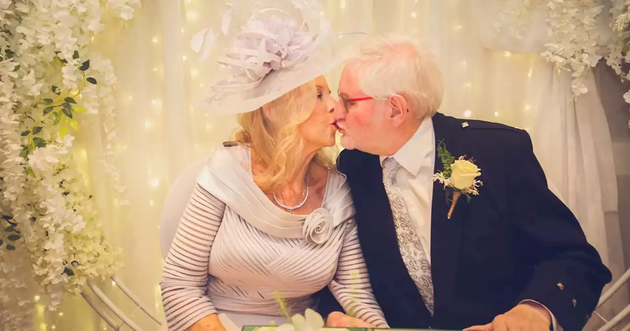 Elderly lovebirds in their 80s tie the knot after finding each other online