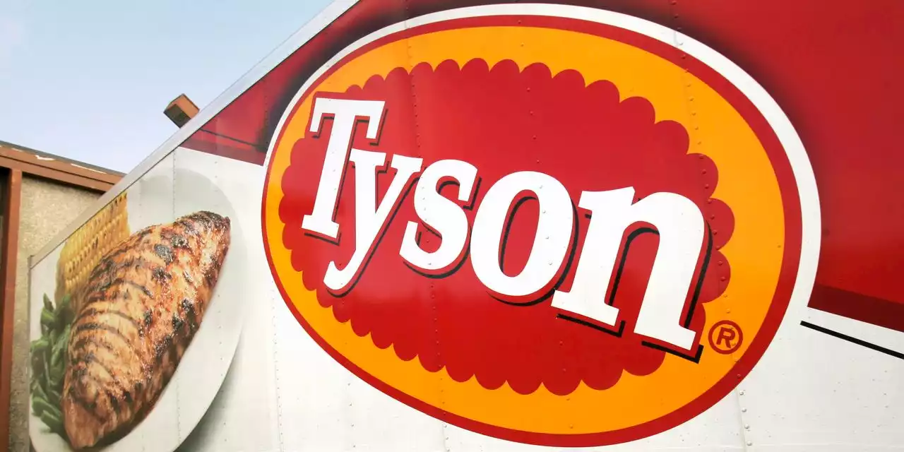 Tyson workers in Arkansas sue over lack of COVID protections in 2020