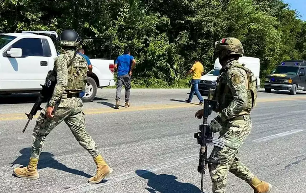 Cancún. Civiles armados atacan a polícias; no se reportan heridos