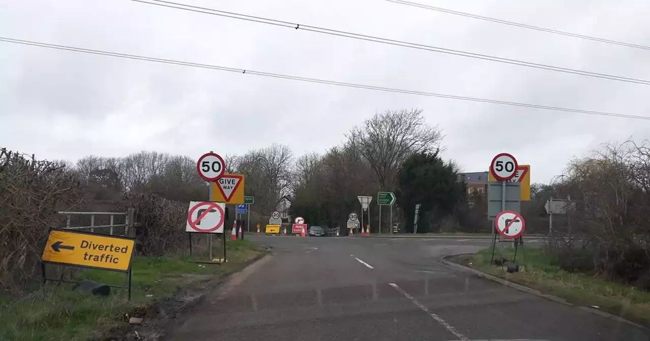 Drivers keep ignoring no right turn signs in Notts village