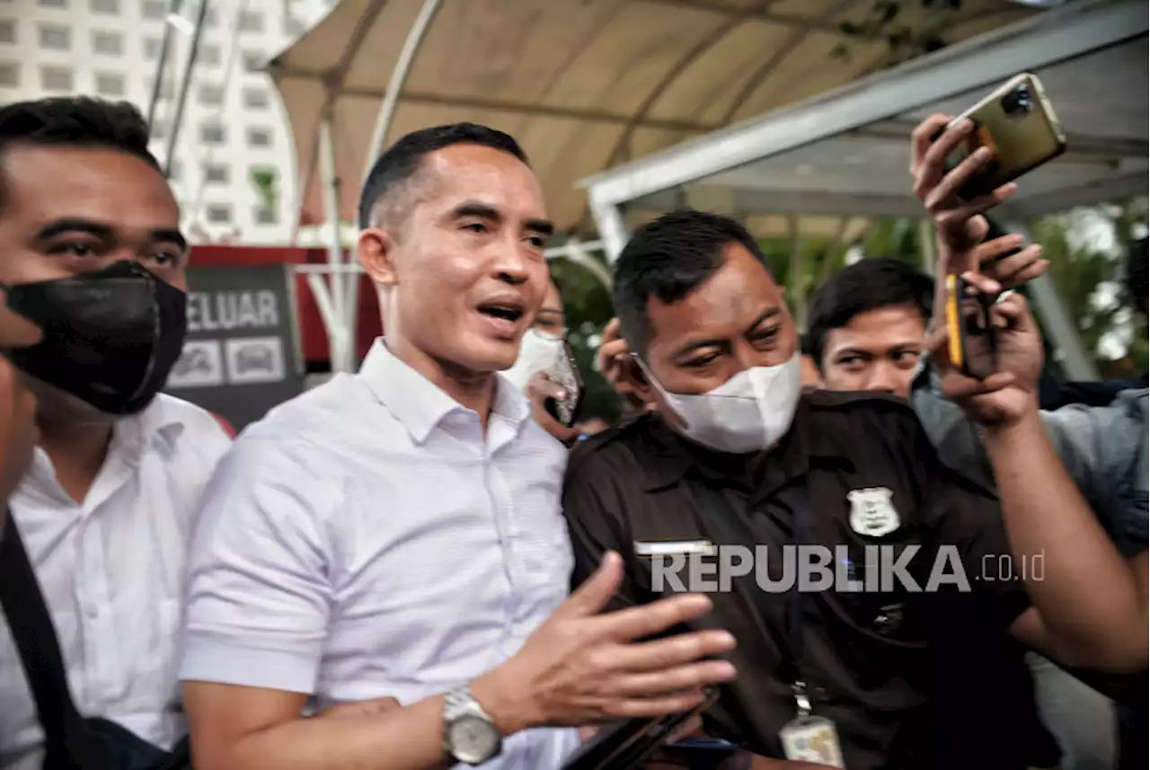 Eko Darmanto Berkelit Data Pribadinya Dicuri |Republika Online