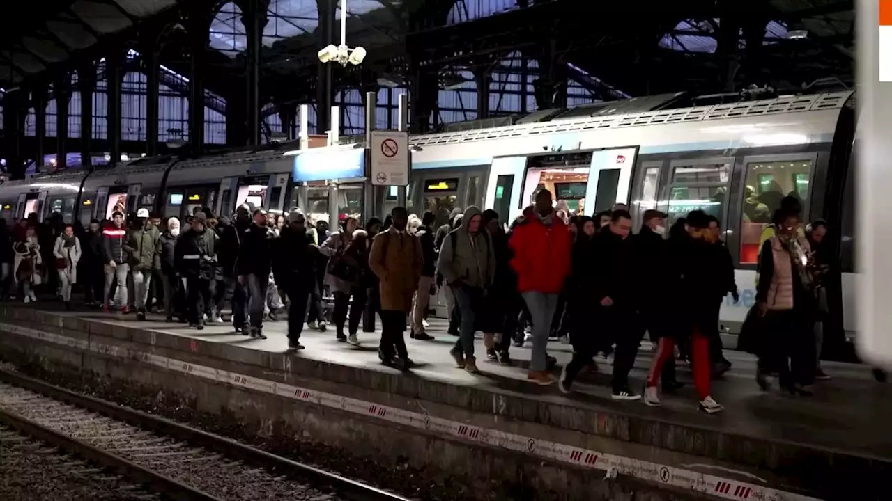 Strikes spread as French unions intensify pension reform fight