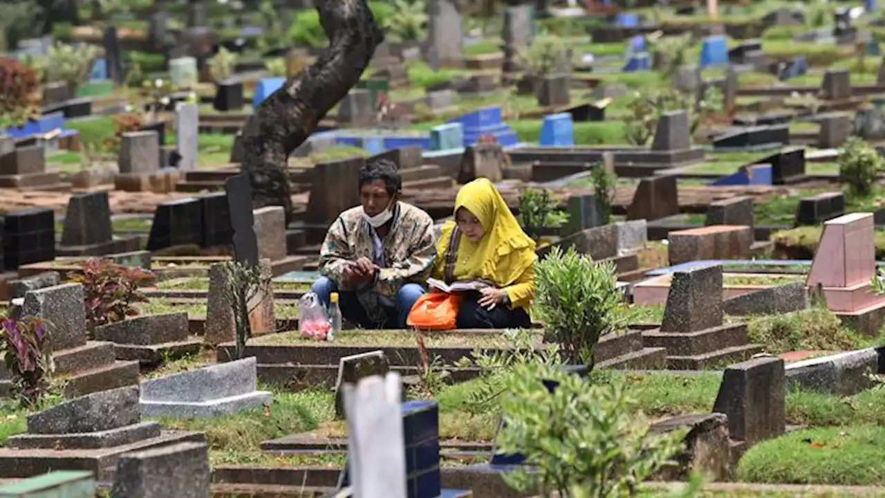 Doa Ziarah Kubur, Perhatikan Adab Saat Melakukannya