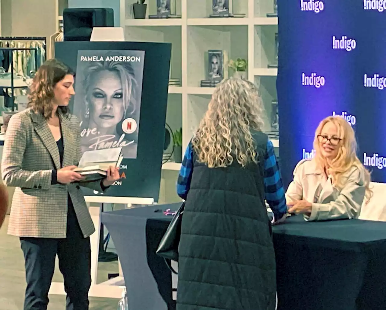 Pamela Anderson book signing draws hundreds to Mayfair Shopping Centre