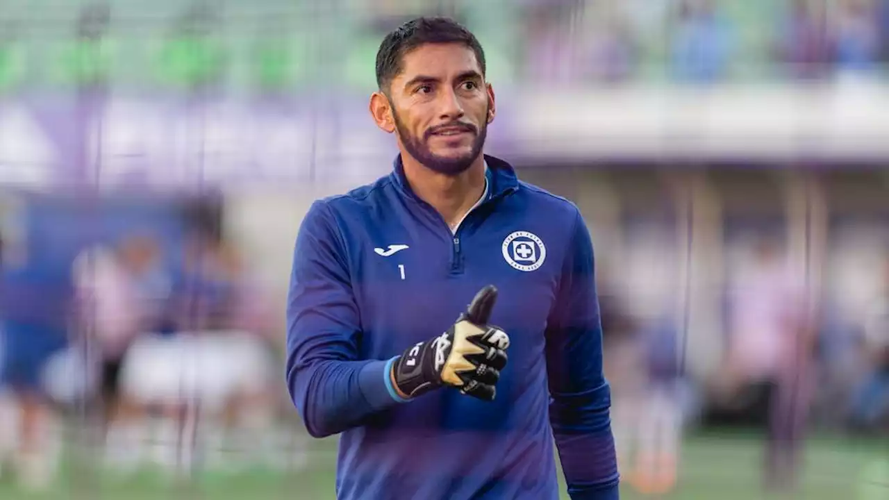 Jesús Corona quiere renovar con Cruz Azul; su retiro será hasta 2024