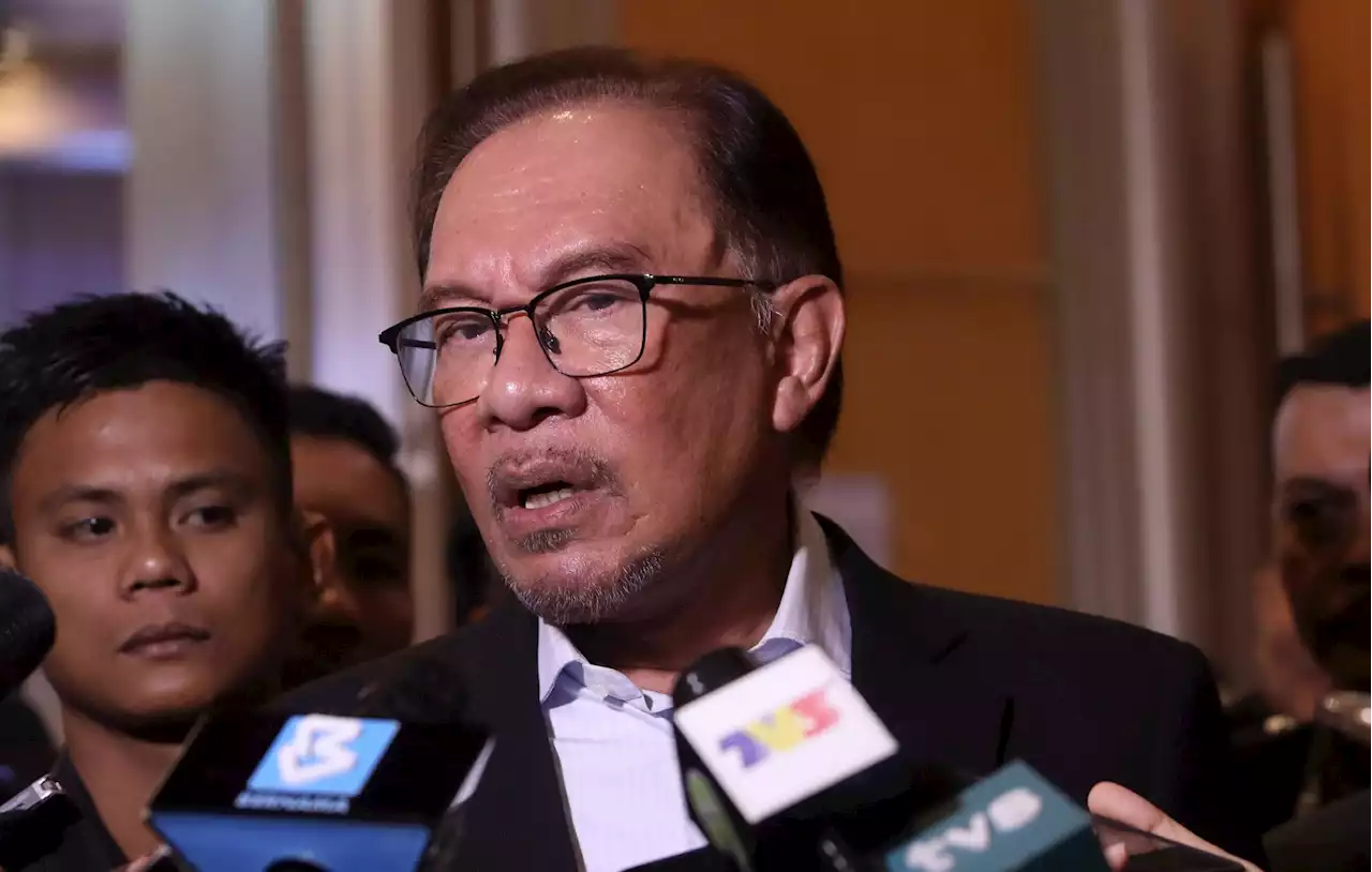 Anwar ingatkan Hadi jangan singgung kedudukan raja Melayu