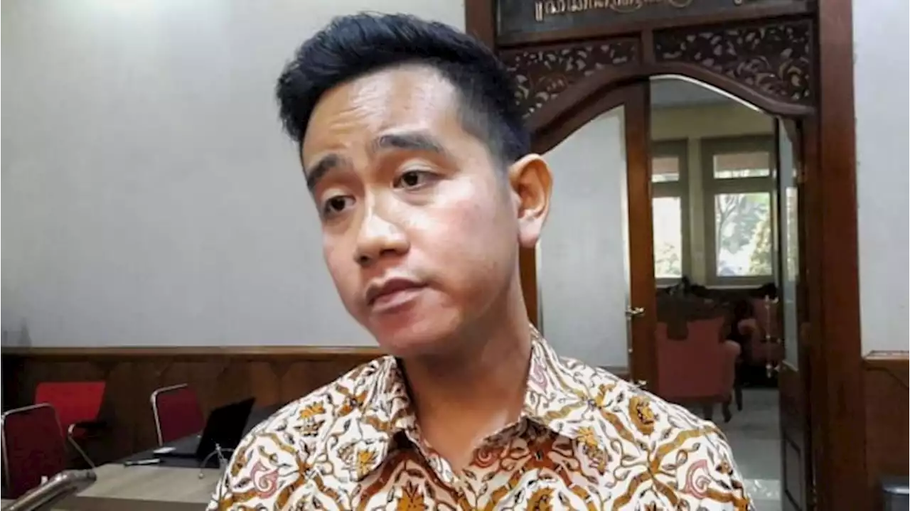 Gibran Rakabuming Pasang Header Nyinyiran Netizen di Twitter: Pencitraan Terus