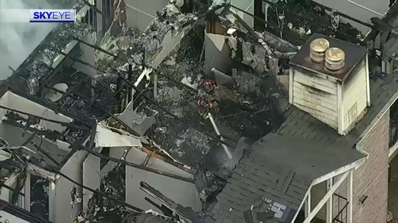 16 families displaced when large fire rips through NW Houston apartment complex, HFD says