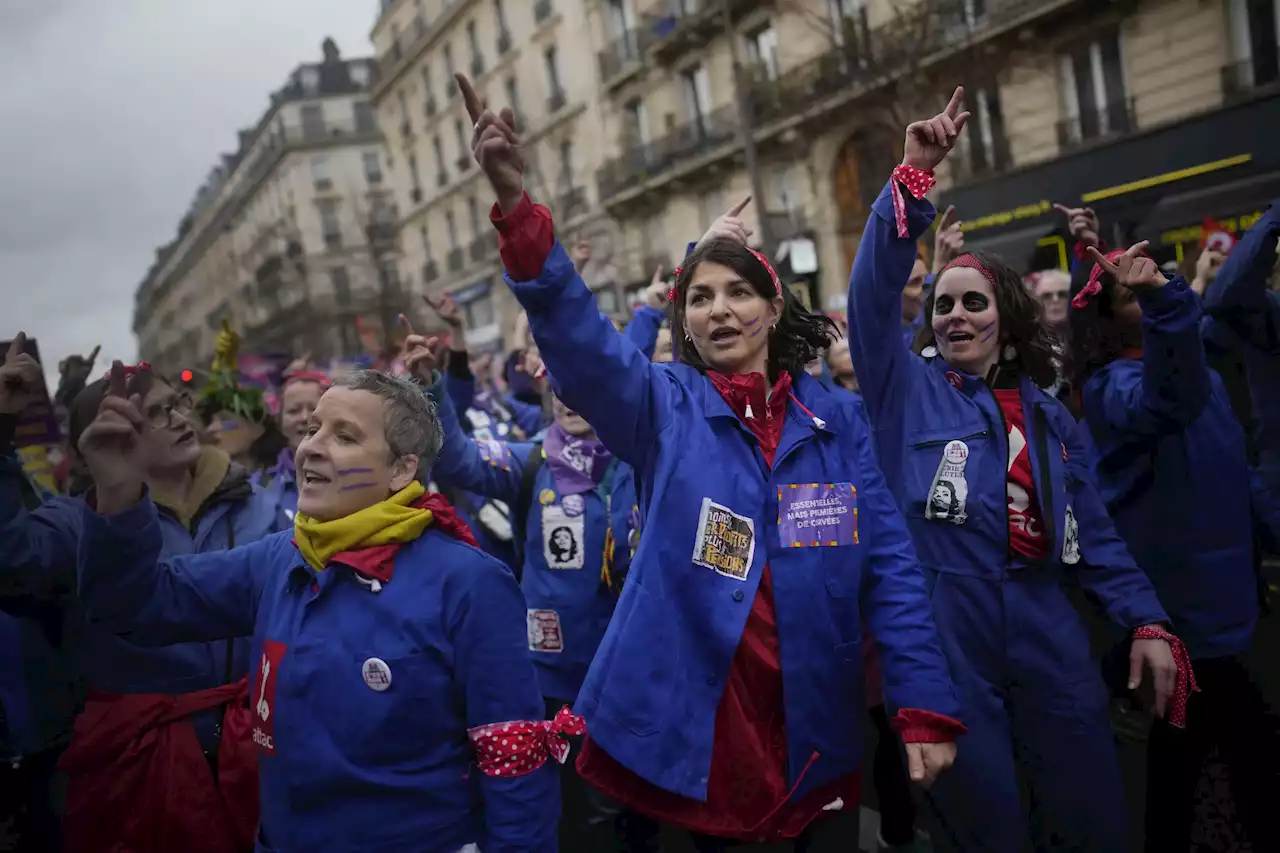 French strikers renew pressure on Macron to ax pension plan