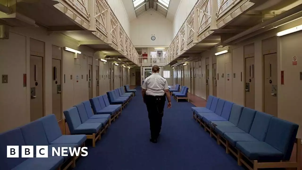 Prison: Justice system makes many women reoffend, report finds