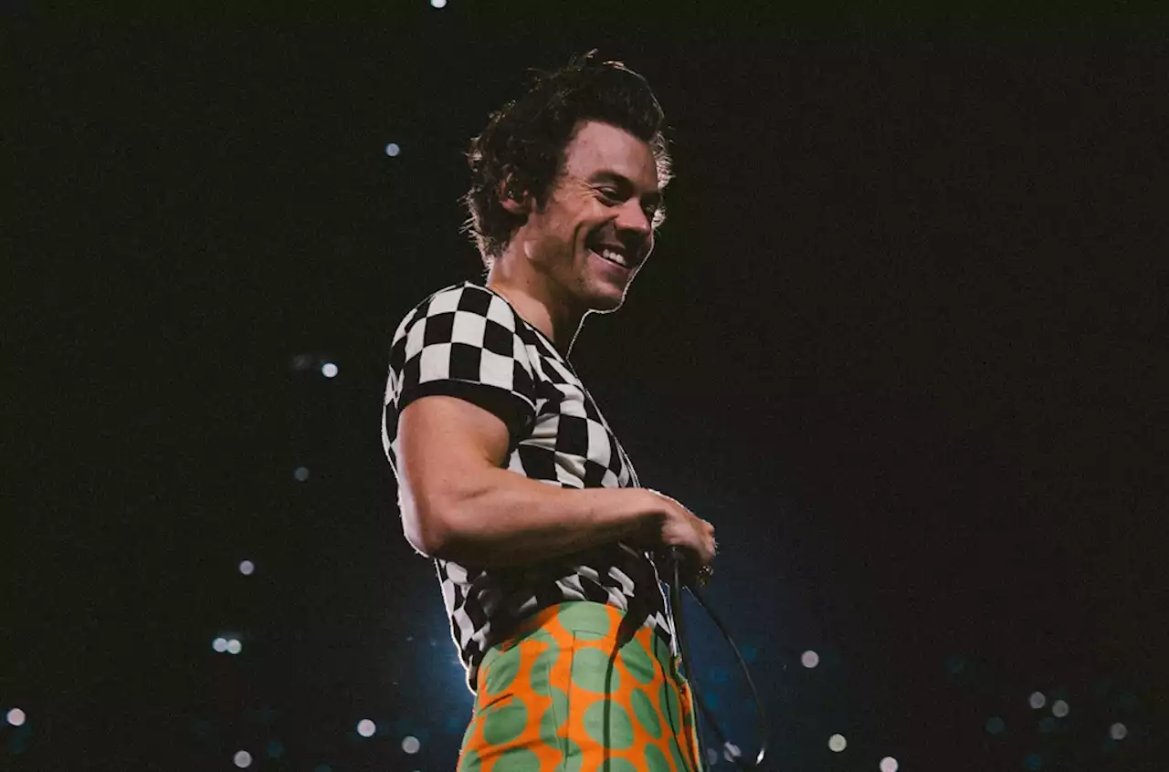 Harry Styles Officially Revives the ‘Banana Song,’ a Longtime Inside Joke With Fans