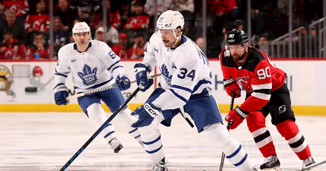 Matthews' late power-play goal gives Leafs win over Devils