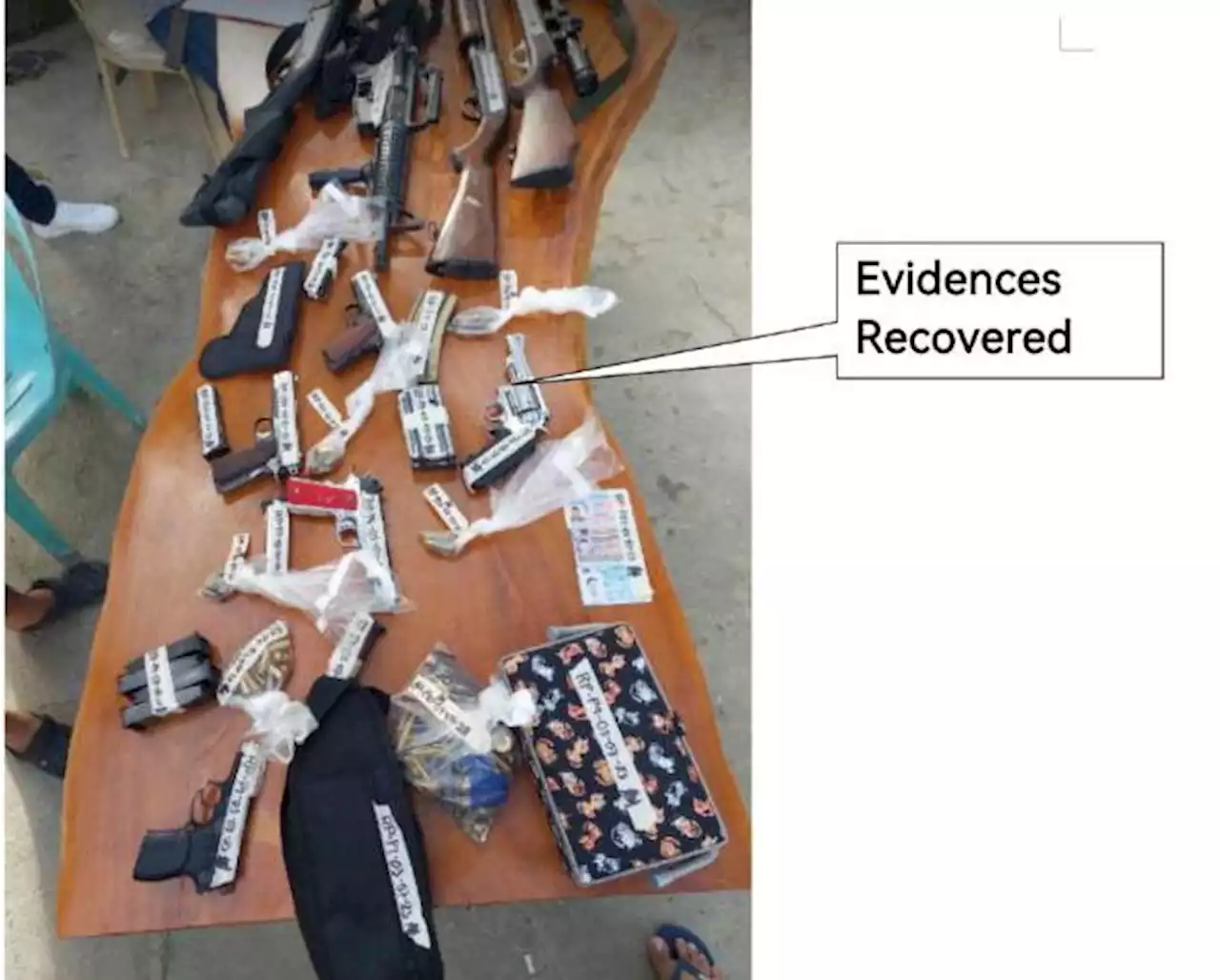 Police file charges vs man whose vehicle yielded several firearms in Argao