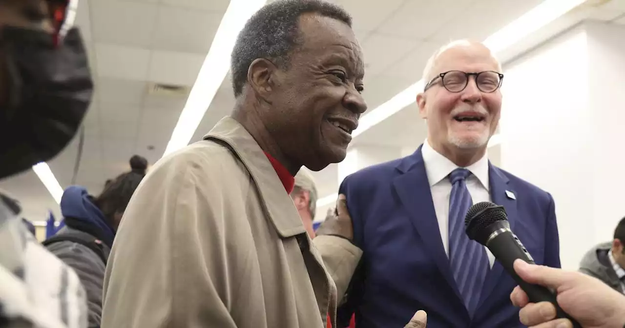 Willie Wilson is backing Paul Vallas for Chicago mayor; Brandon Johnson nabs another big union endorsement