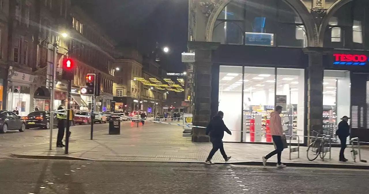 Man 'stabbed' in broad daylight in Glasgow after police called to disturbance