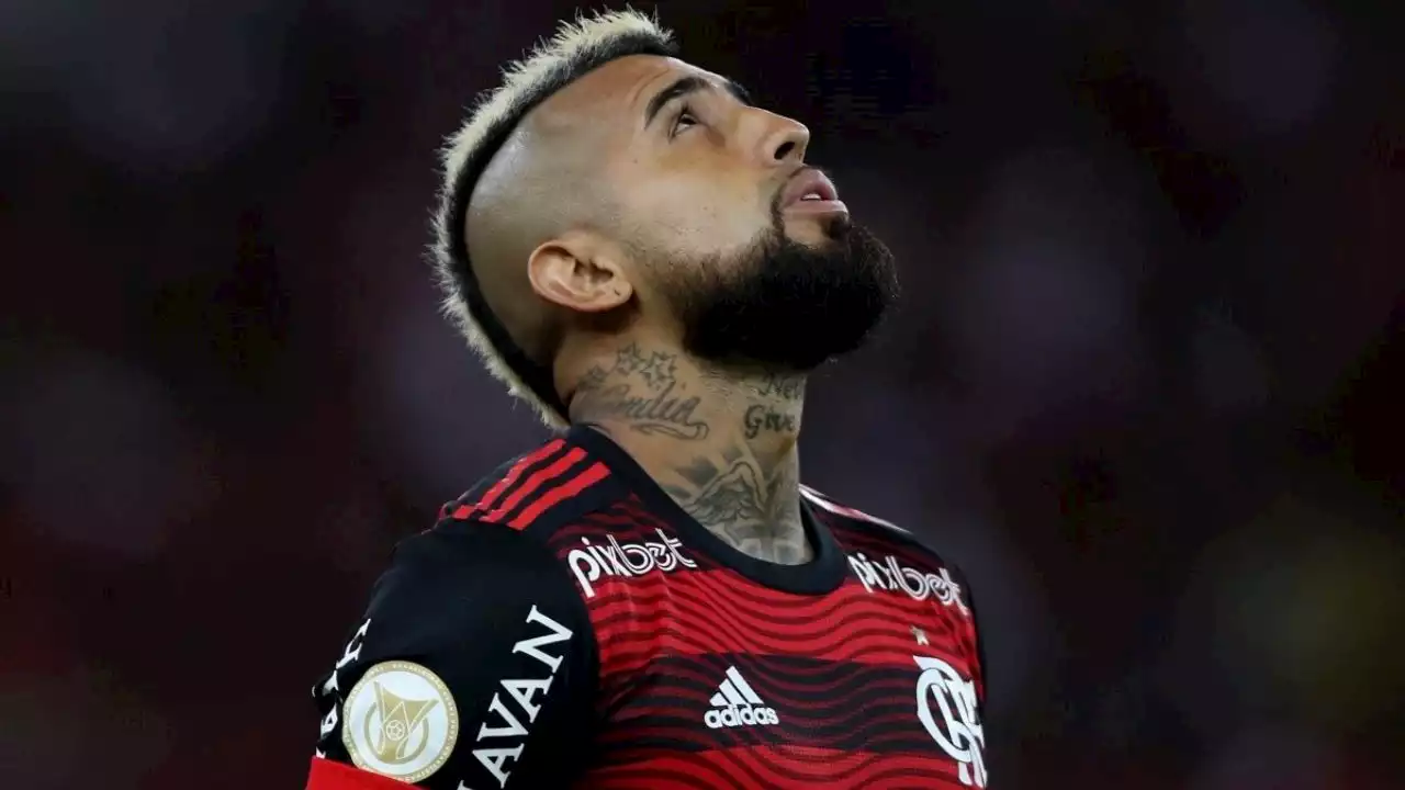 Ex campeón de todo con Colo Colo y Flamengo: 'Es extraño lo de Arturo Vidal'