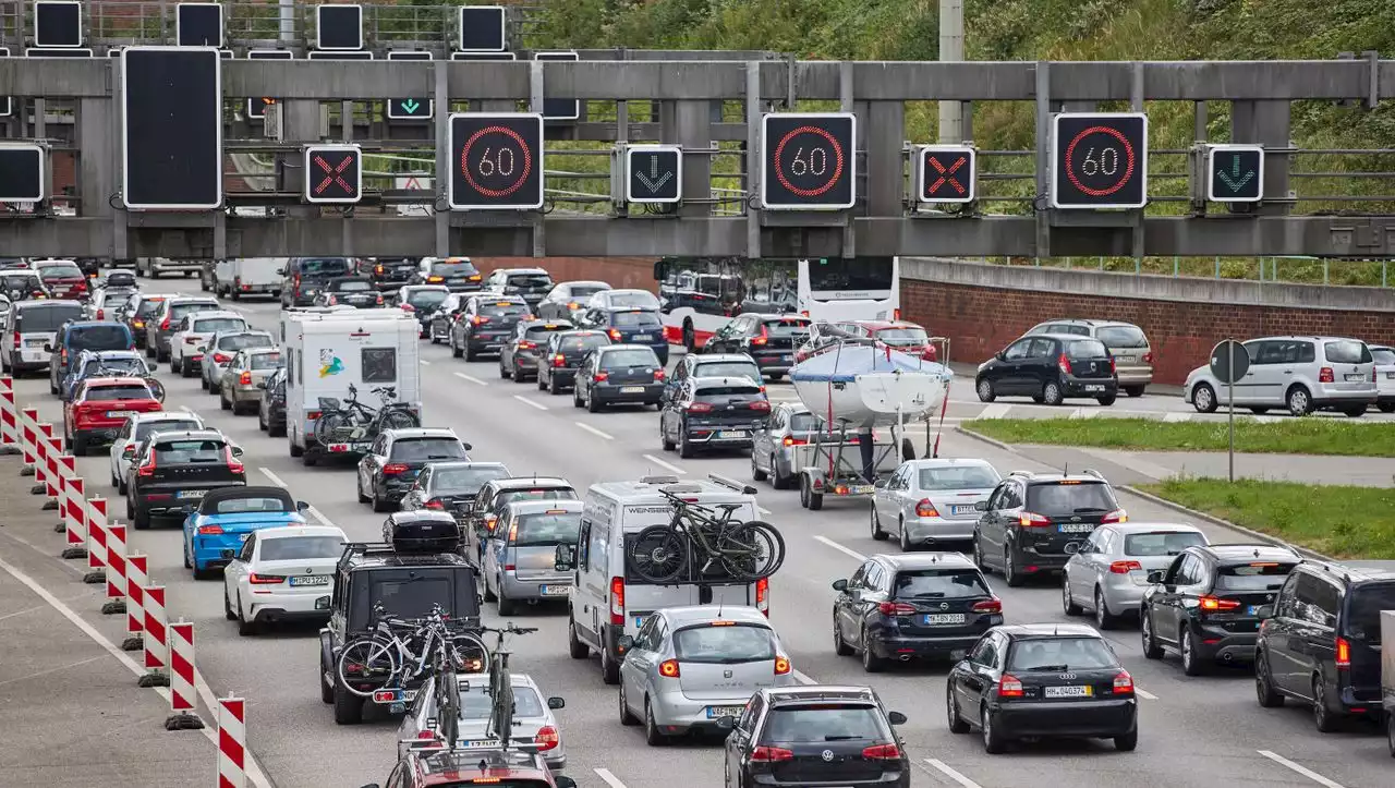 Abgesackte Fahrbahnen auf A7: Starke Verkehrsbehinderungen in Hamburg erwartet